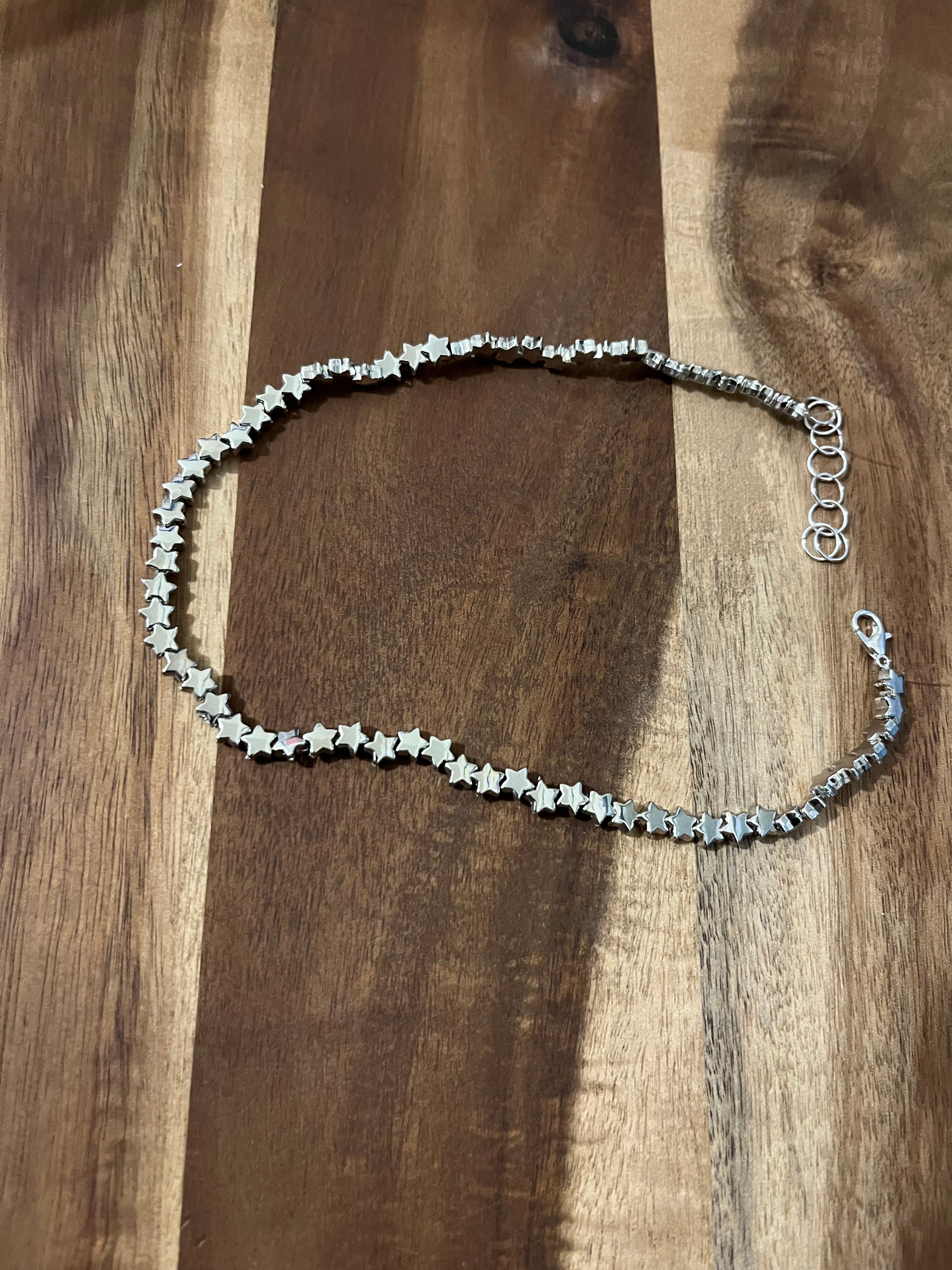 SILVER STAR BEAD CHOKER